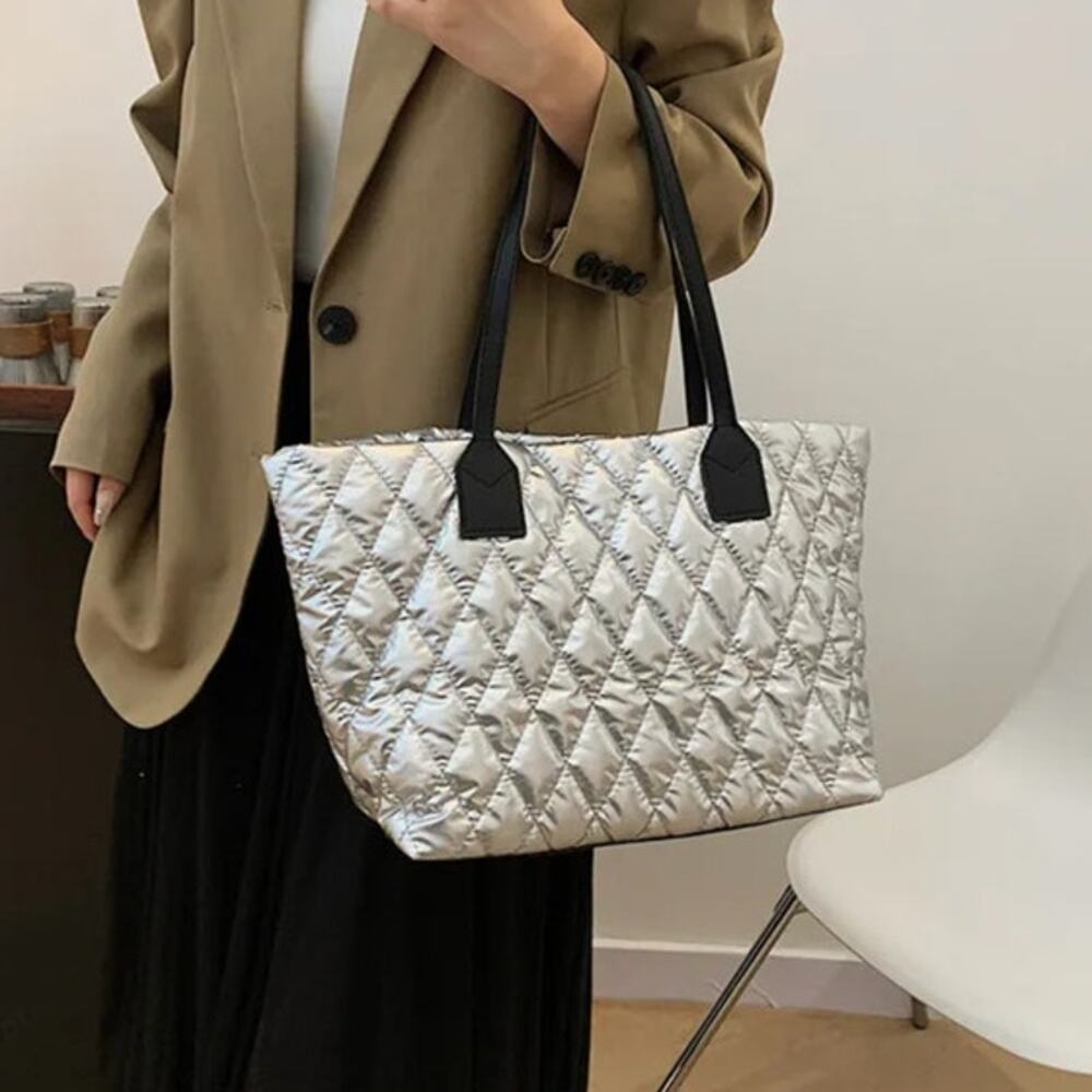 Quilted Tote Bag Purse Shoulder Silver NEW Black Straps Lightweight Magnet